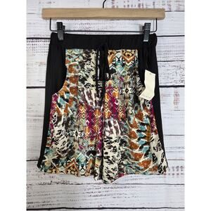 Emi & Joe abstract Dressy Shorts size Small